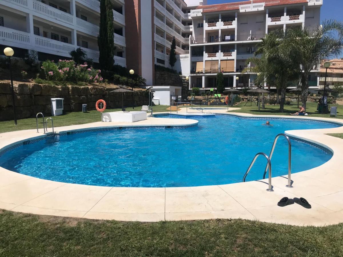 Casa Del Sol Apartment Манилва Екстериор снимка