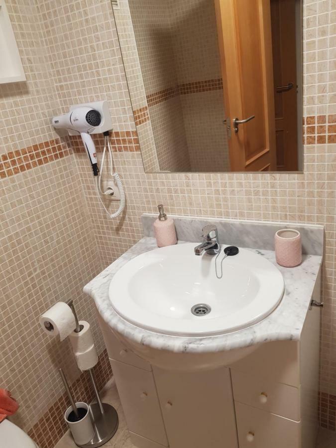 Casa Del Sol Apartment Манилва Екстериор снимка
